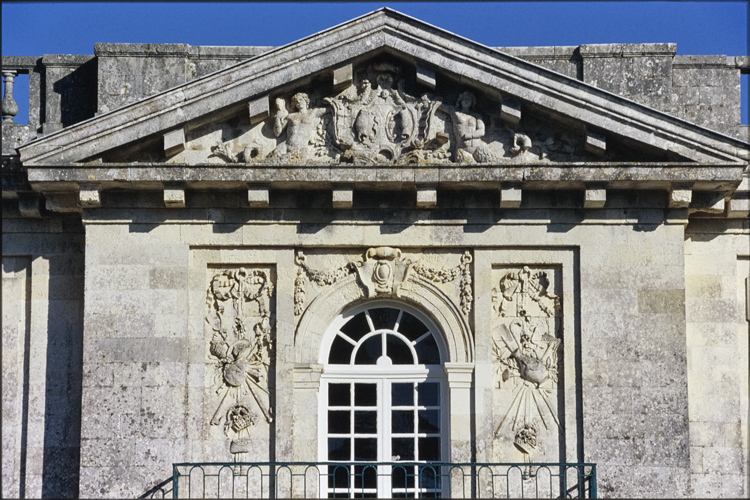 Façade d’entrée du château