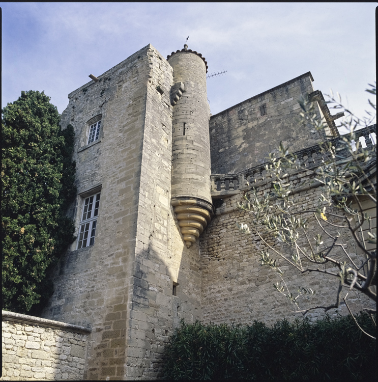 Vue partielle de la façade (tour)