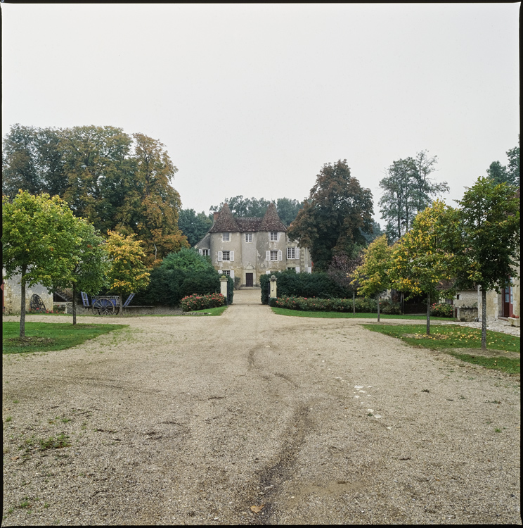Vue générale depuis le chemin d’accès