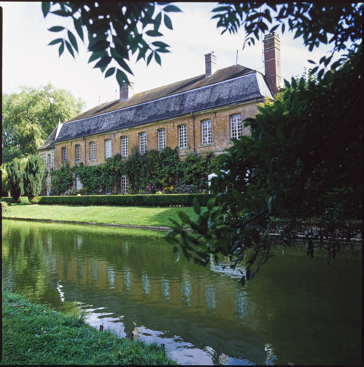 Vue d’ensemble depuis les douves