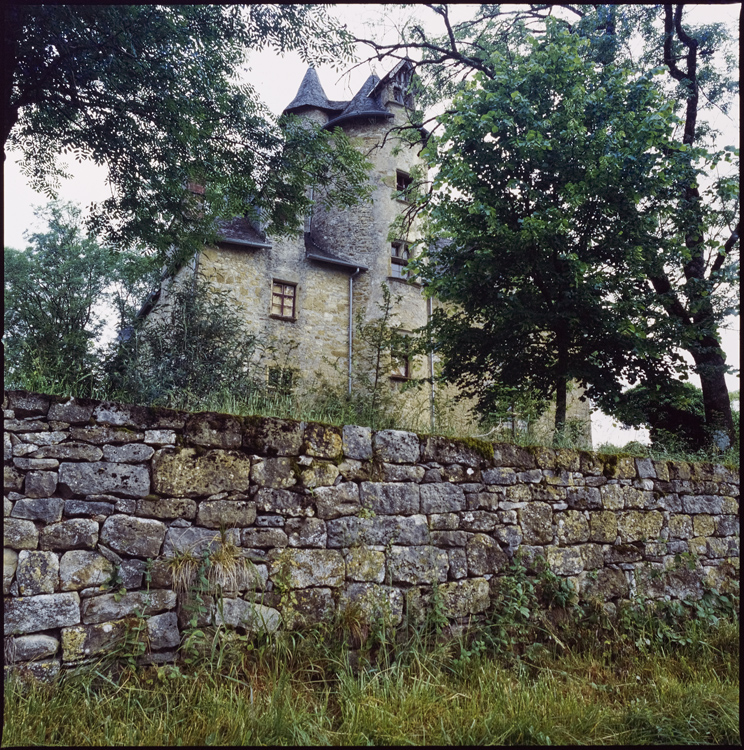 Vue partielle de la façade