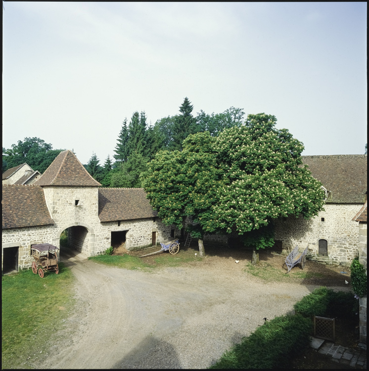 Vue d’ensemble de la cour intérieure