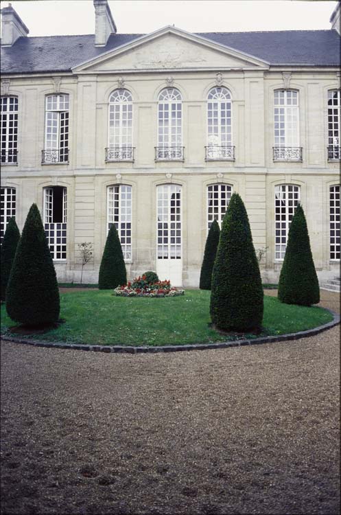 Façade est sur cour