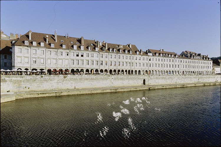 Vue d’ensemble du quai Vauban