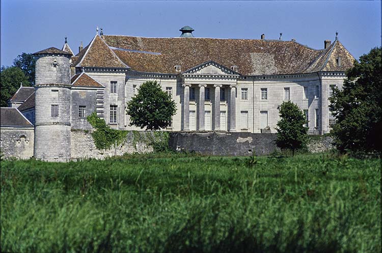 Façade ouest : vue d’ensemble