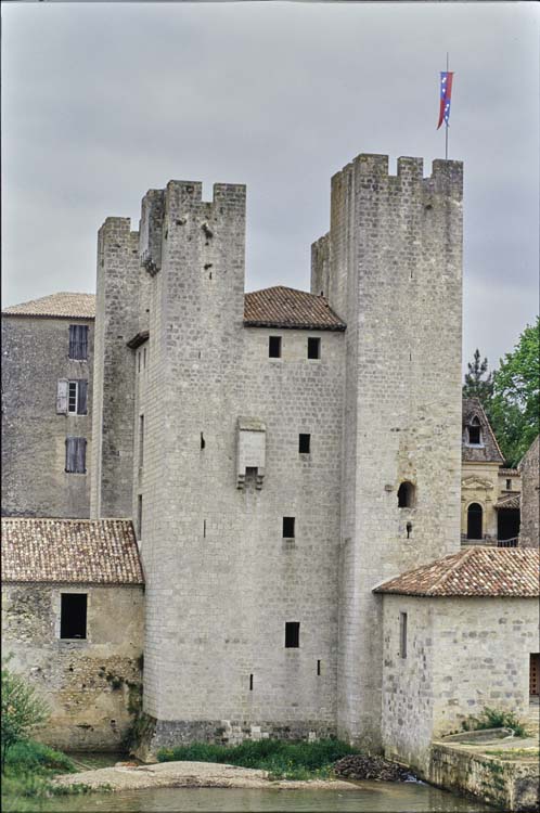 Façade ouest ; Tours