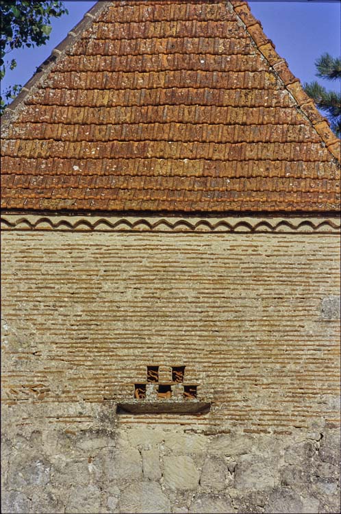 Aile est : pigeonnier, façade ouest