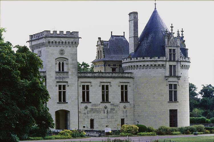 Façade nord : tour centrale et tour ouest