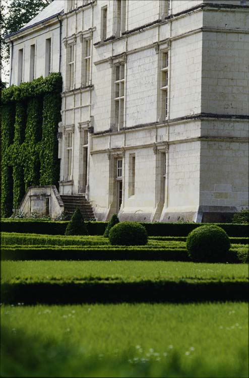 Façade sud ; Jardin