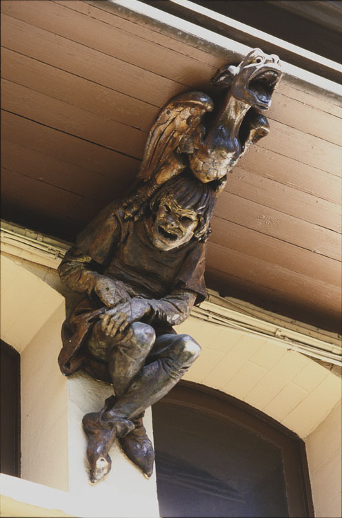 Façade : décor sculpté