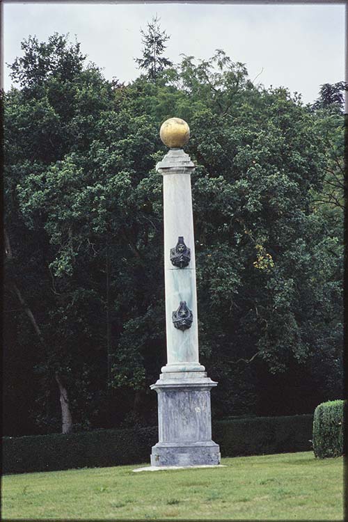 Parc : colonne rostrale