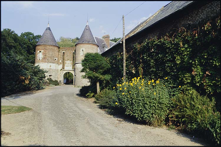 Façade ouest ; Communs