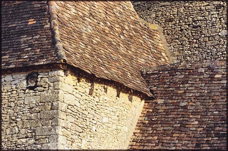 Façade ouest : tour et toiture