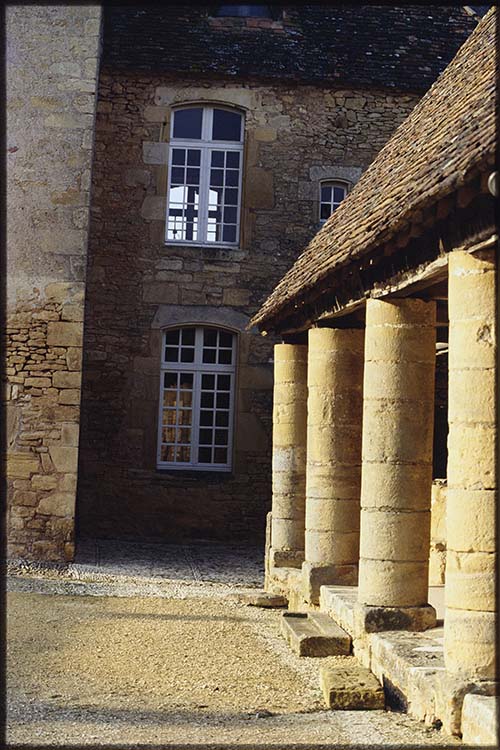 Cour : façades sud et est