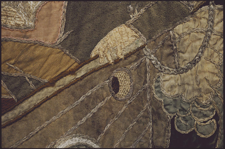 Bannière de procession : soie, laine, détail broderies ; 1924 (détail)