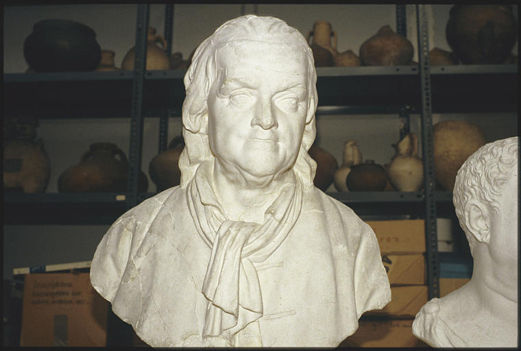 Buste : 'Portrait de Benjamin Franklin', plâtre ; 1790 (face)