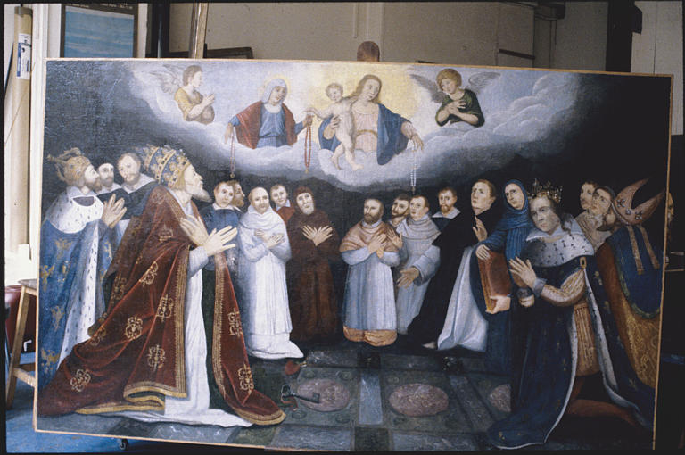 Tableau : 'Commémoration de la fondation d'une confrérie du rosaire en 1616', membres de la confrérie, Vierge du Rosaire ; 1620 ; après restauration