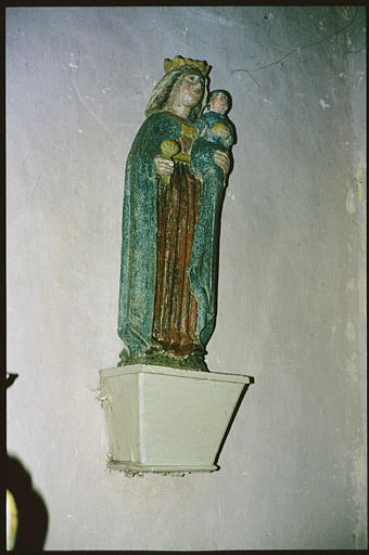 Statue : 'Vierge à l'Enfant', couronne, sceptre (trois quart droite) - © Ministère de la Culture (France), Médiathèque du patrimoine et de la photographie, diffusion RMN-GP