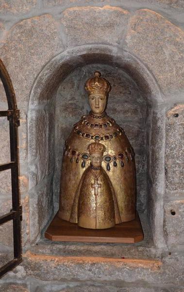 statue : Vierge à l'enfant, vue générale