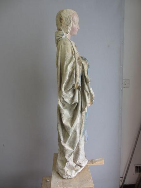 statue : sainte Agathe, profil droit, vue générale