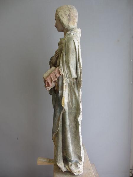 statue : sainte Agathe, profil gauche, vue générale