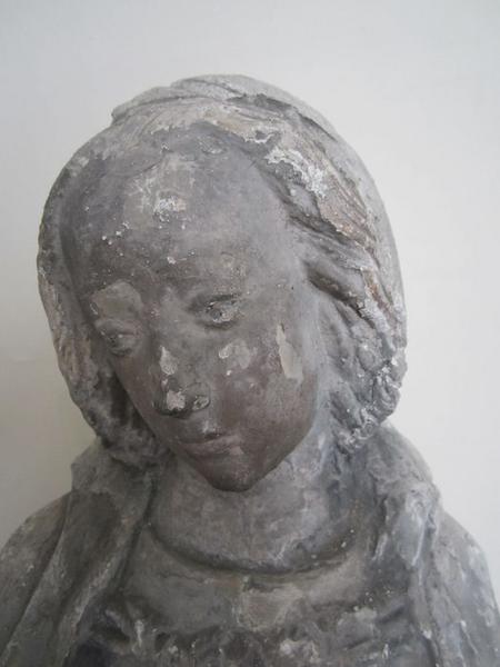 statue : sainte Agathe, détail