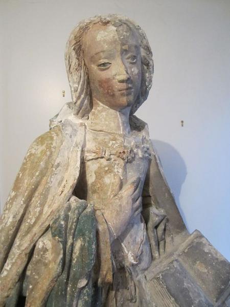 statue : sainte Agathe, vue partielle