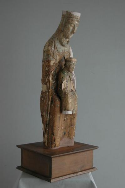 statue : Vierge à l'enfant, vue générale