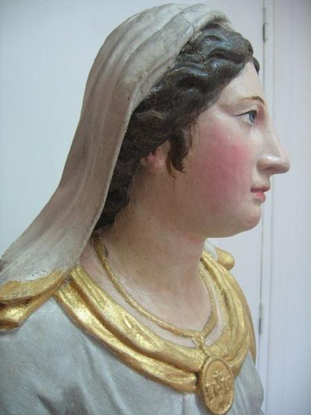 statue : sainte Thérèse, détail