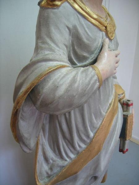 statue : sainte Thérèse, détail