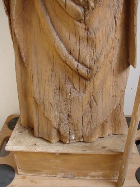 statue : Saint Evêque bénissant, détail
