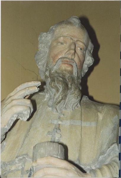 statue : Saint Benoît, vue partielle