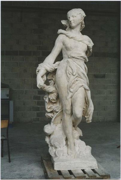 statue : Allégorie de l'air, vue générale