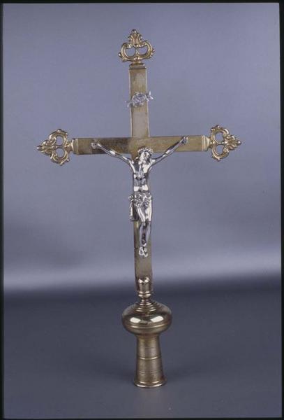 croix de procession, vue générale