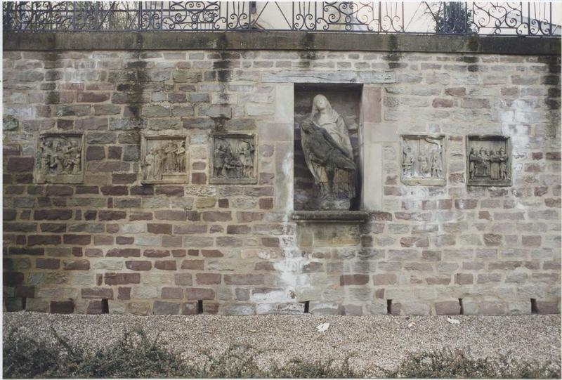 Station de chemin de croix : Ecce Homo