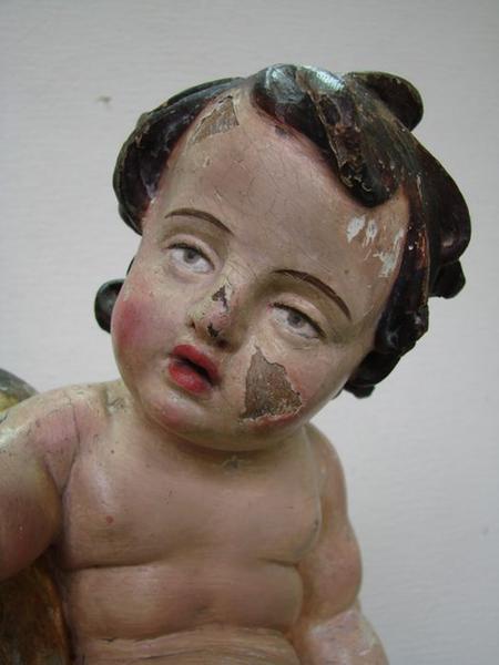 statue : Vierge à l'enfant, détail