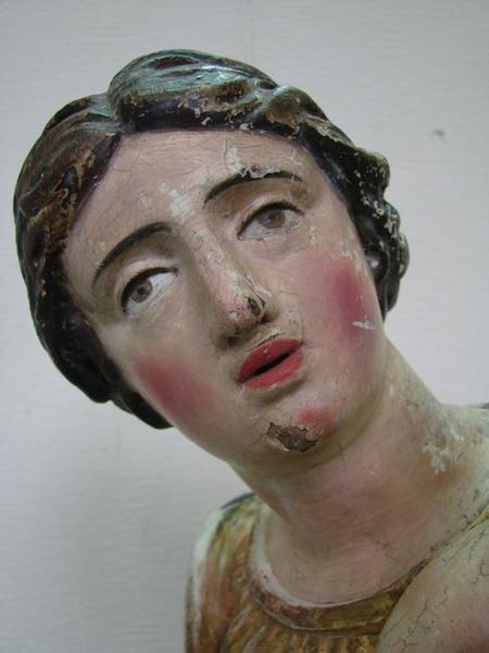 statue : Vierge à l'enfant, vue partielle