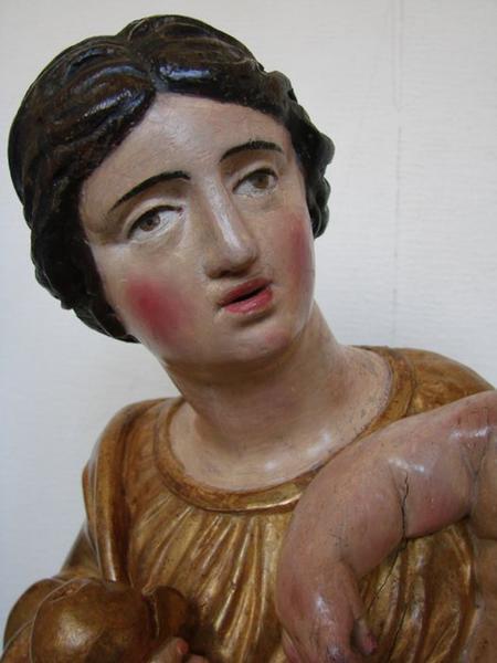 statue : Vierge à l'enfant, profil droit, vue générale