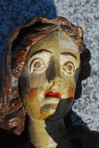 retable du maître-autel, détail d'une statuette : Vierge à l'enfant