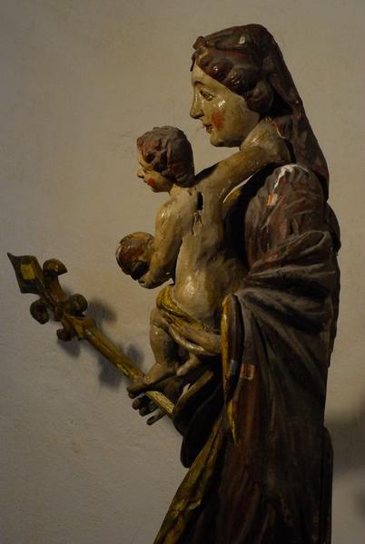 retable du maître-autel, détail d'une statuette : Vierge à l'enfant