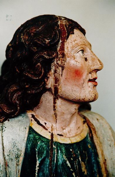 statue : apôtre, vue partielle