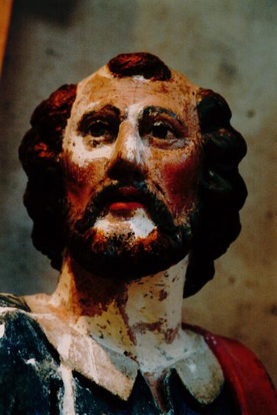 statue : apôtre, vue partielle