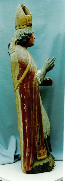 statue : saint évêque, profil droit, vue générale