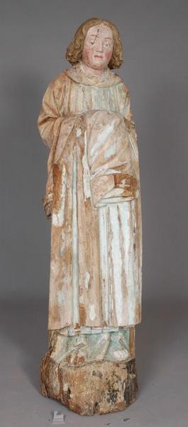 statue : acolyte (un), vue générale