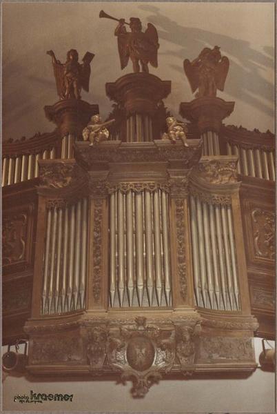 orgue de tribune, vue partielle