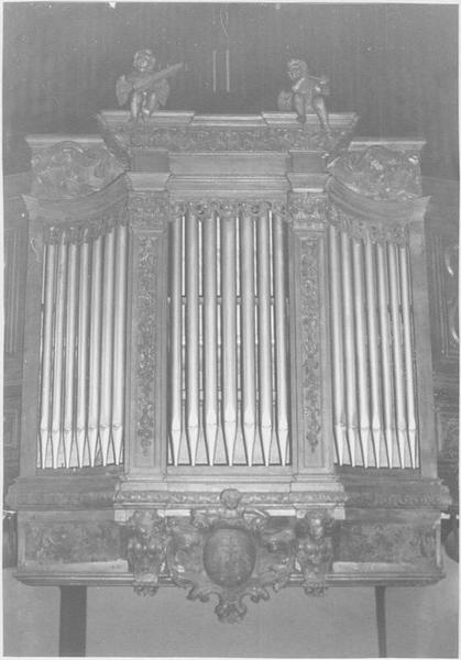 orgue de tribune, vue partielle