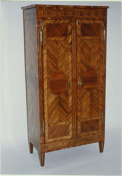 armoire, vue générale