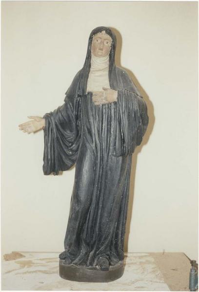 statue : Sainte Scholastique, vue générale