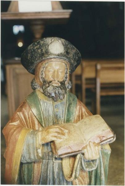 statue : saint Jacques, vue partielle