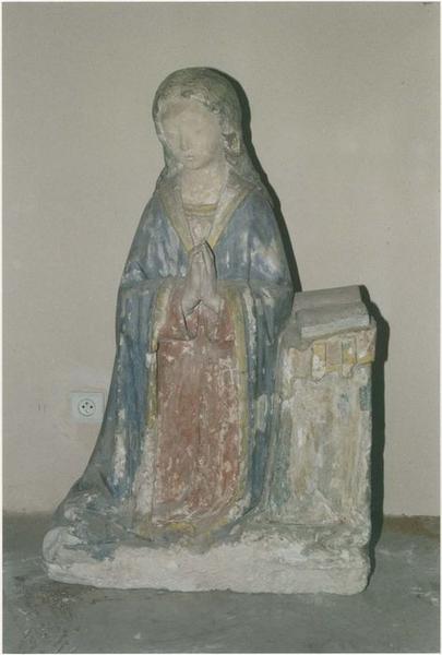 groupe sculpté : l'Annonciation, vue générale de la Vierge